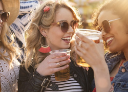 Naučnici upozoravaju trudnice: Nemojte piti alkohol